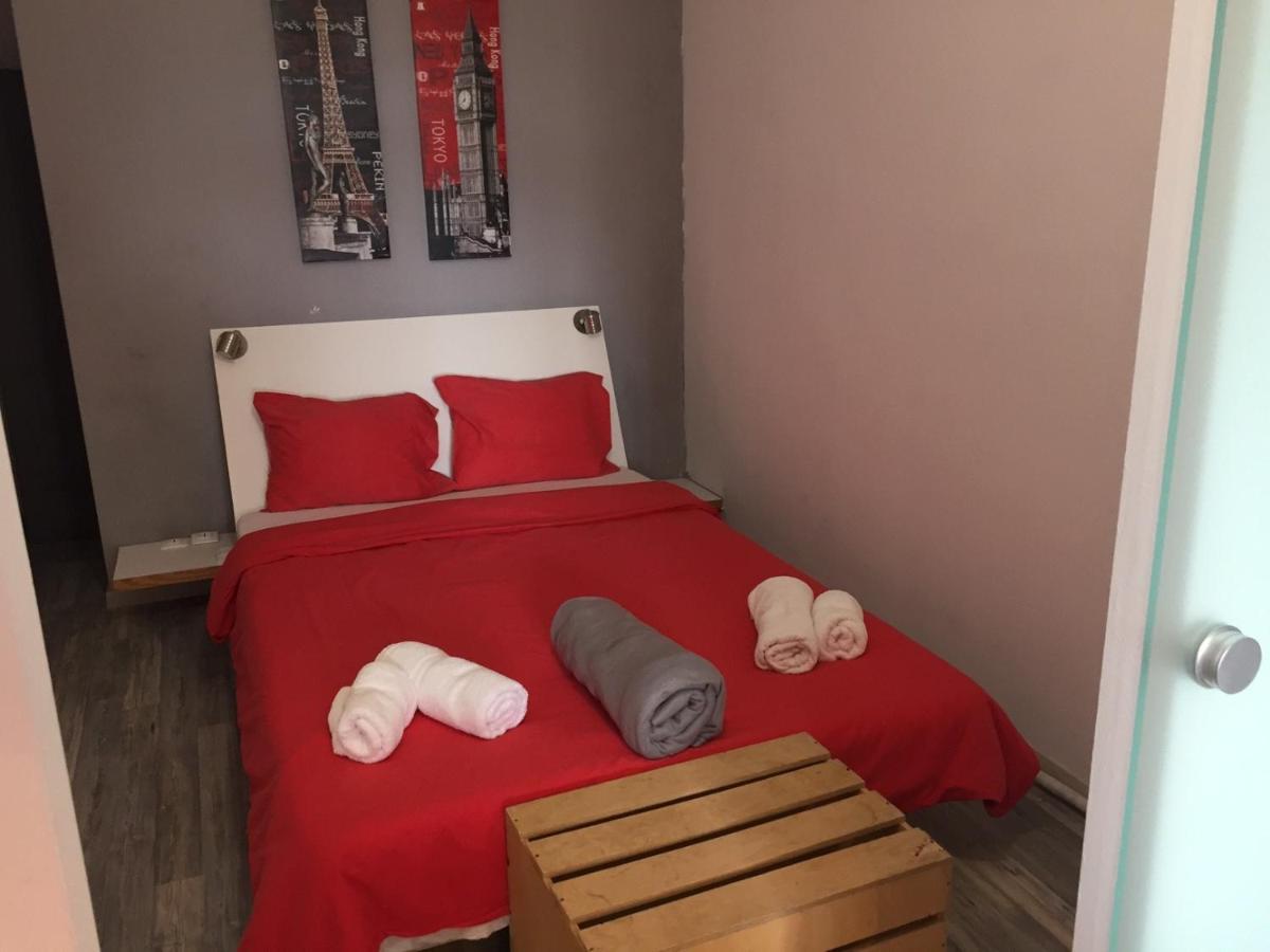 Red Grey Loft Apartment Athens Luaran gambar